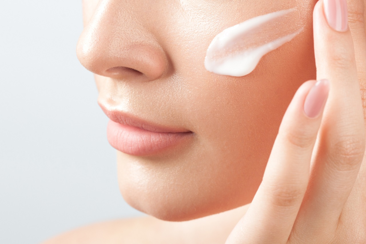 Manualne oczyszczanie twarzy – na czym polega i jak przebiega?
