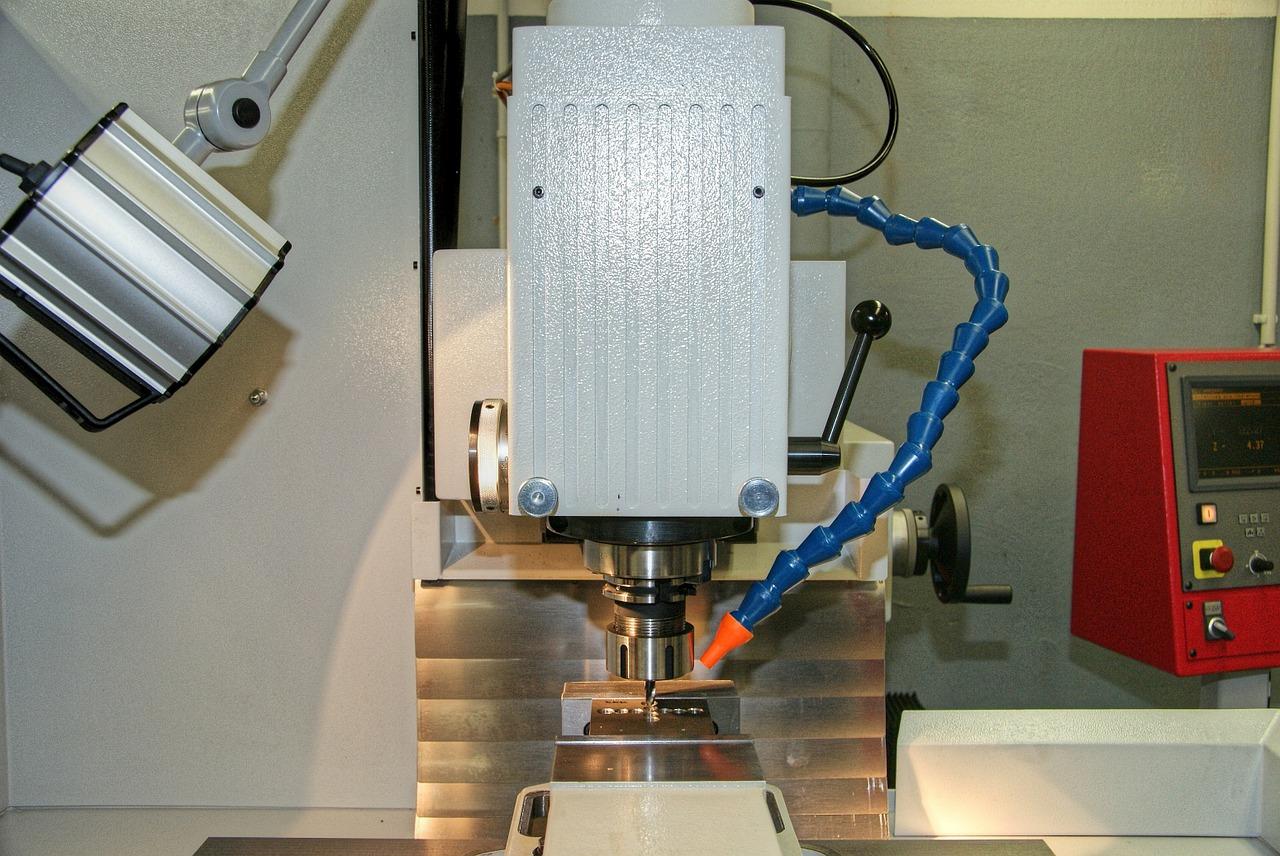 Przykładowe maszyny jakie stosuje się w branży CNC